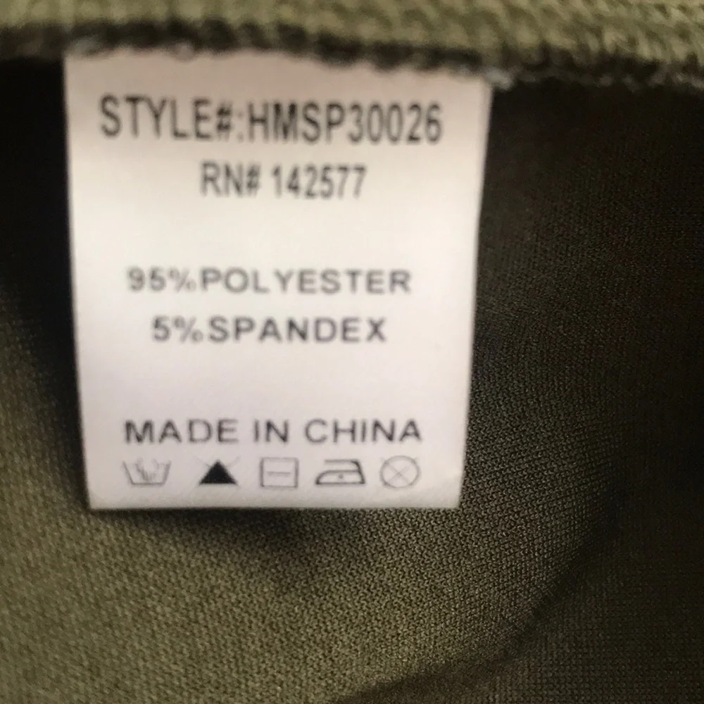 Haute Monde High waisted shorts Size Small Olive Green.